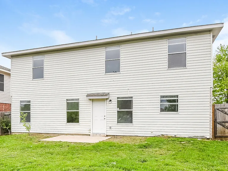 4329 Meadowknoll Dr — Photo 17
