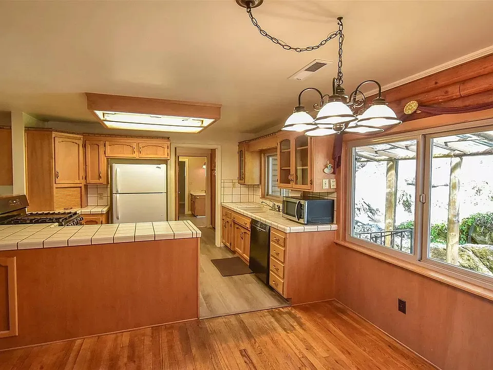 Kitchen area