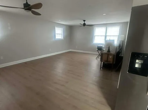(undisclosed Address), Toms River, NJ 08755