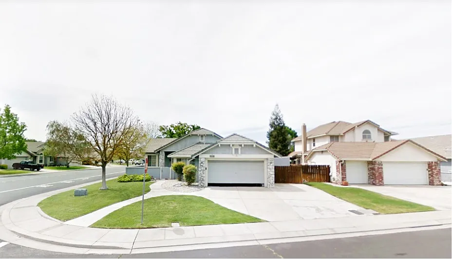 1271 Bordeaux Ln photo 1