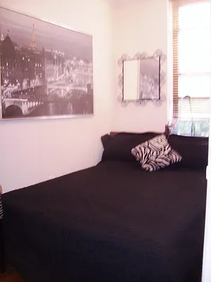 Rented by Perry Associates NYC Inc | media 30