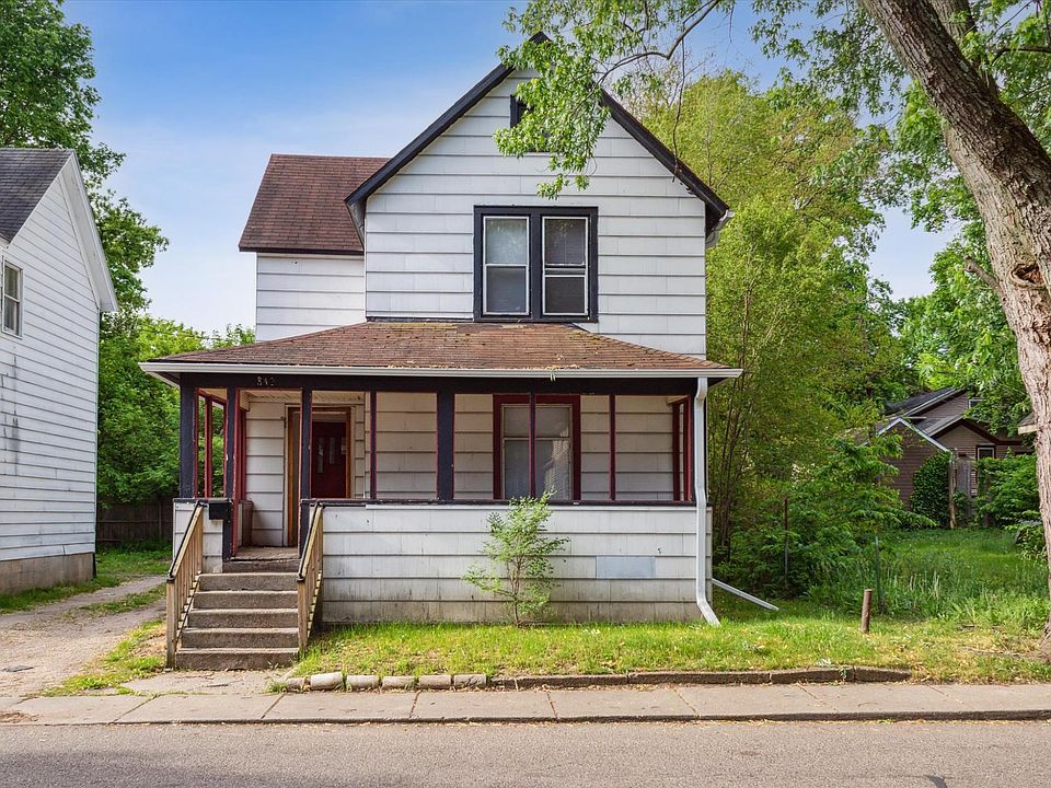 1st image of 842 Hays Park Ave