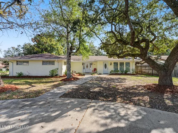 332 Eastview Dr, Biloxi, MS 39531