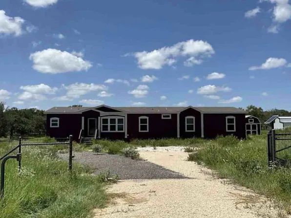 6563 Hickory Forrest Dr, Seguin, TX 78155