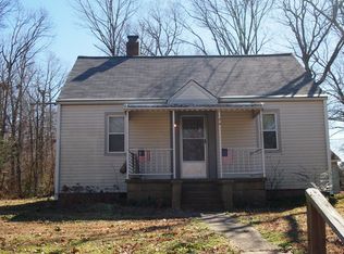 1925 Arvin Dr, North Chesterfield, VA 23237