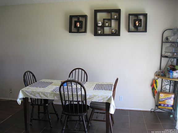 5th image of 6610 Flaming Oak Dr