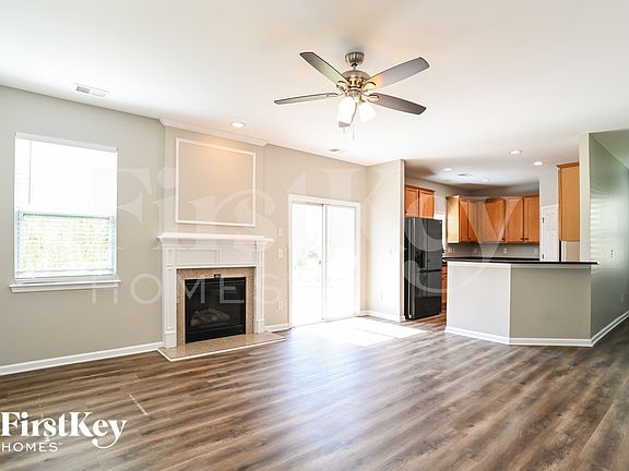 5th image of 3316 Streamside Dr