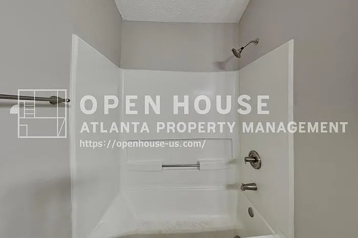 2070 Charleston Oak Cir — Photo 20