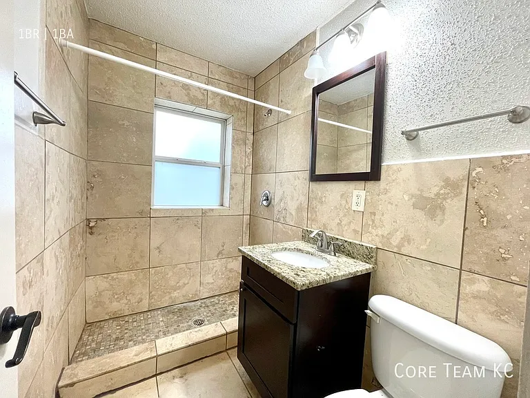 4328 Roanoke Pkwy #202 — Photo 7