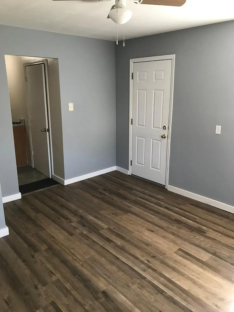 Living room Entry - 7409 S Grand Ave