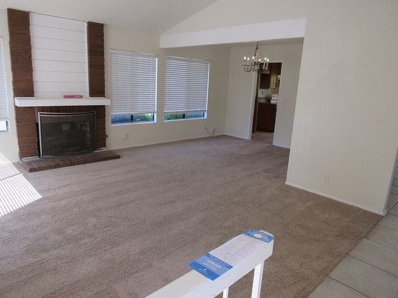 4th image of 193 Odebolt Dr