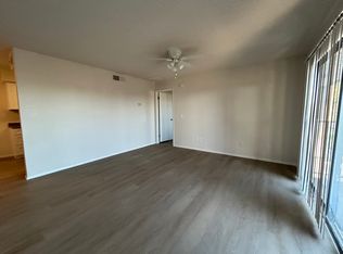 420 N 64th St #212, Mesa, AZ 85205