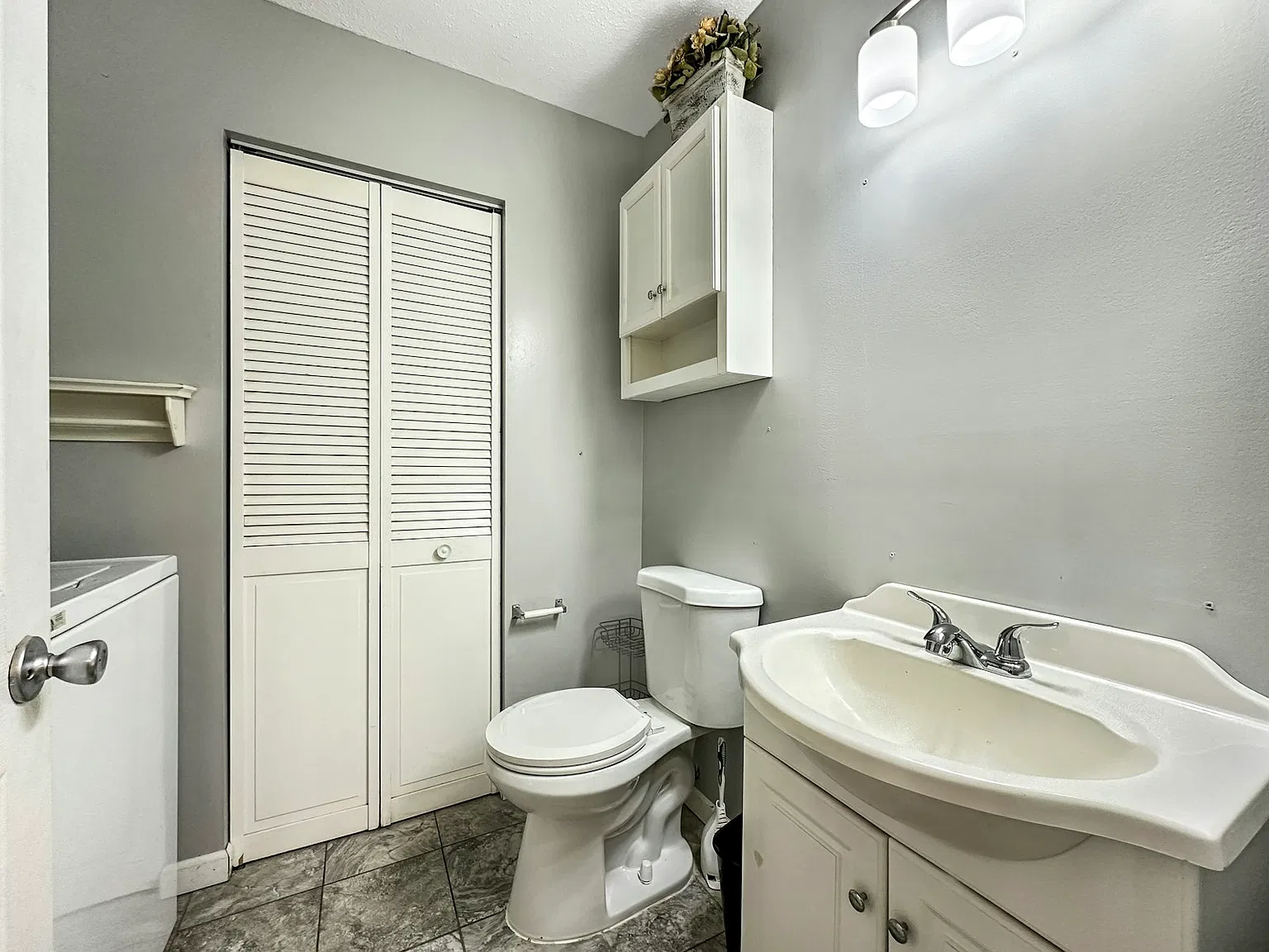 607 East Burnsville Parkway — Photo 4