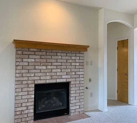 4th image of 3732 Fernwood Ave