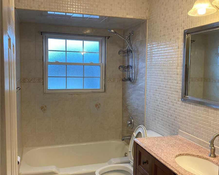 1st image of 11615 N Conduit Ave