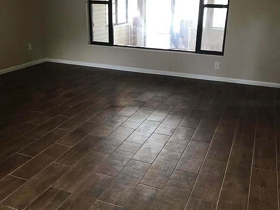 4th image of 4640 Key Largo Dr W