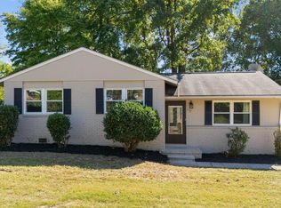 1112 Kitt Pl, Raleigh, NC 27610