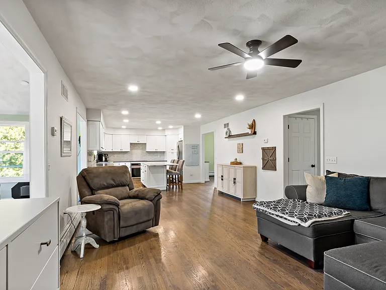 205 Kettle Pond Dr — Photo 16