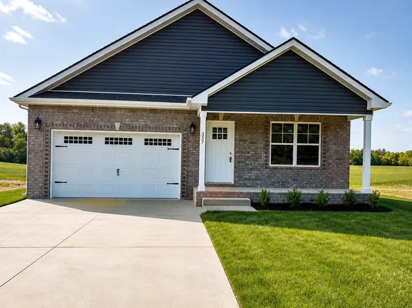 240 Arkansas Ave, Oak Grove, KY 42262