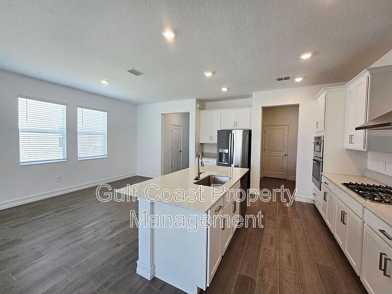 11757 71st Ave E — Photo 5