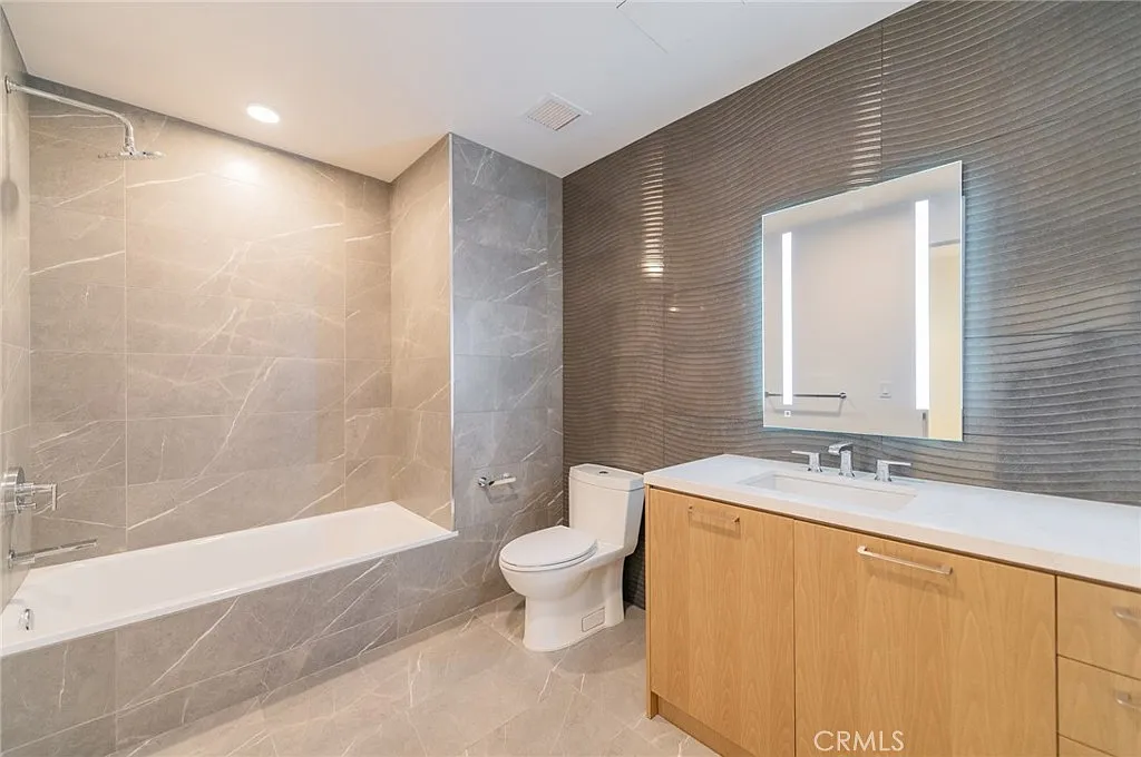 1 bed, 617 sqft, $2,850 — Photo 4