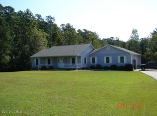 160 Plantation Dr, Swansboro, NC 28584