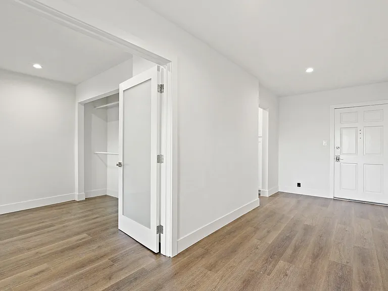 Apartment Entryway with Vinyl Flooring