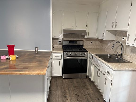 5th image of 211 Brame Ave #1