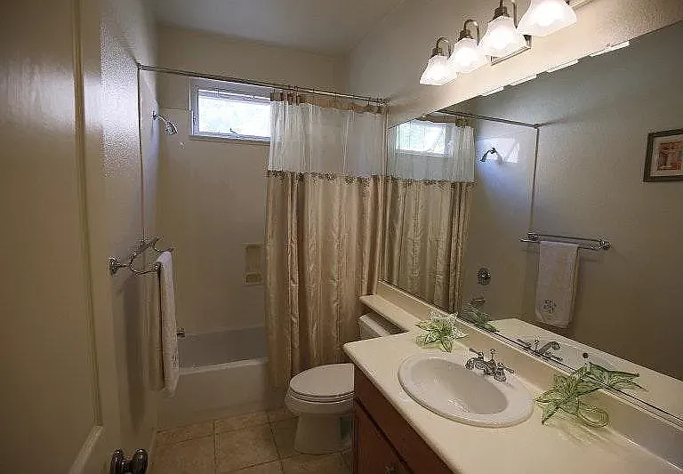 4535 Laird Cir — Photo 5