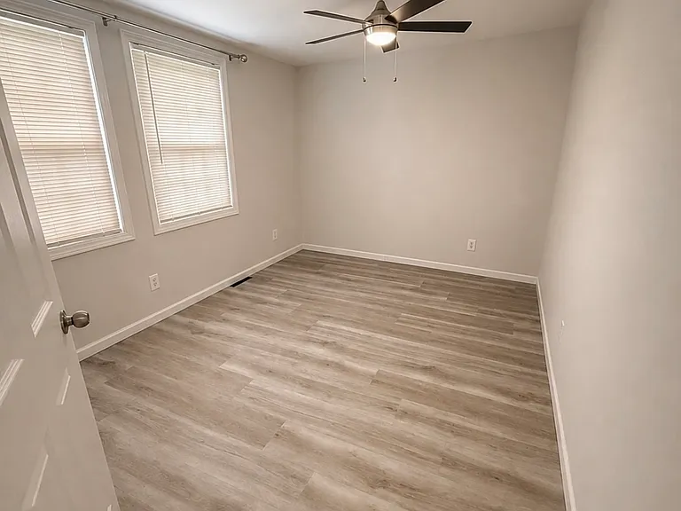 267 Branford Rd #210 — Photo 4