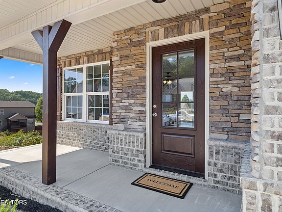 3rd image of 3709 Parker Harrison Way