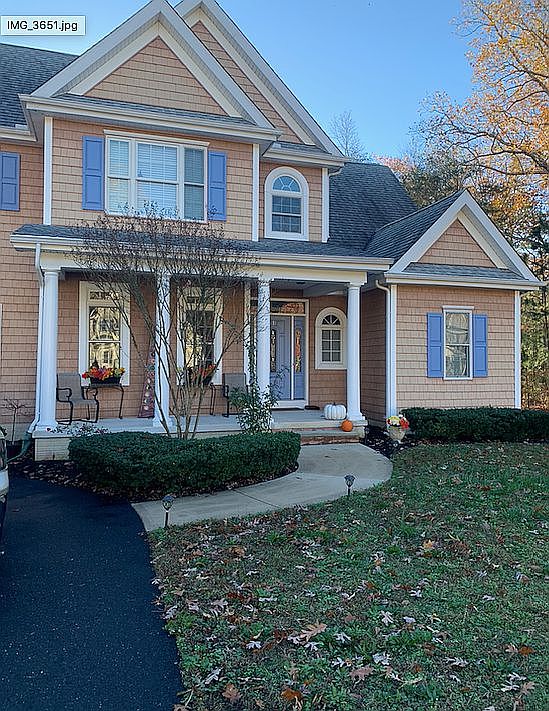 1st image of 17905 Red Oak Dr
