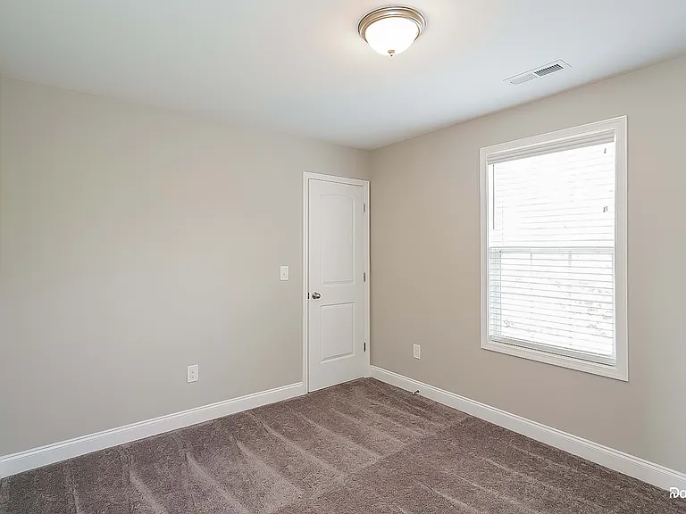 102 Sage Dr — Photo 11