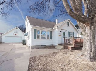 2303 Main St, Cedar Falls, IA 50613