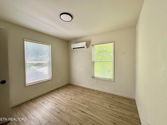 2nd image of 1812 Rosedale Ave