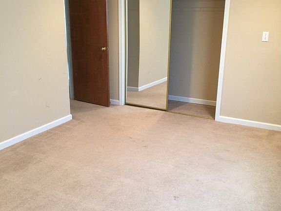 4th image of 102 Goldenrod Dr