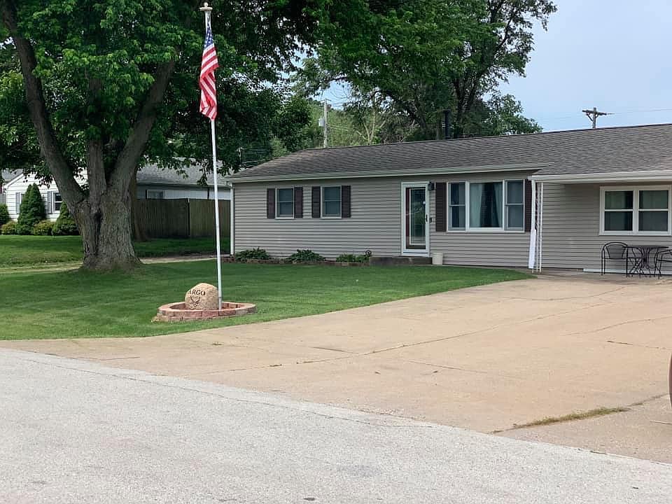 Oversize driveway with patio