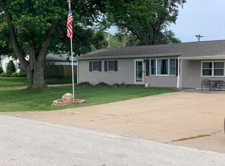 210 E 2nd St, Coal Valley, IL