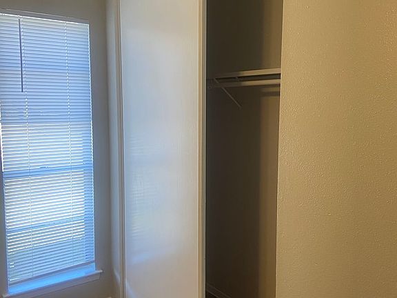 4th image of 4715 Echo Bend Cir