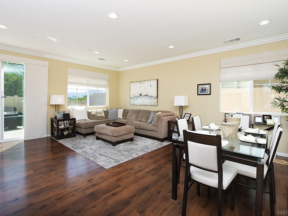 1st image of 520 Moonlight Dr