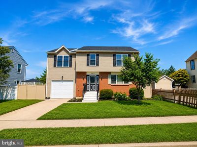 2017 Chestnut St, Holmes, PA, 19043