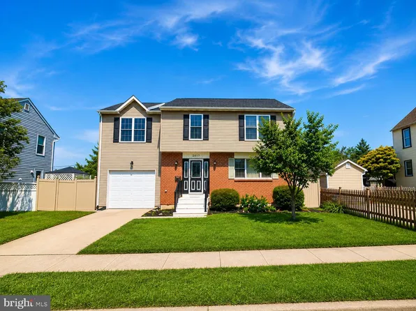 2017 Chestnut St, Holmes, PA 19043