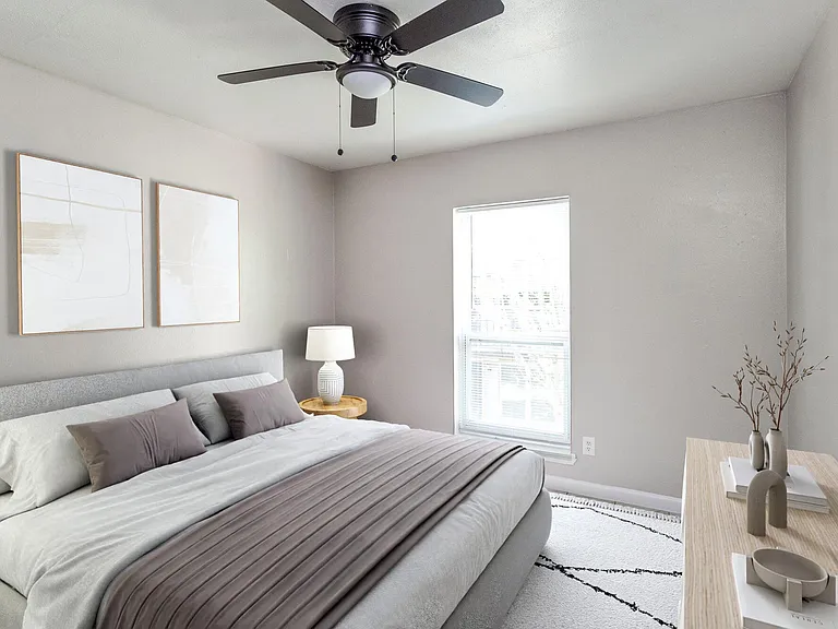 Plaza on Hammerly — Photo 7