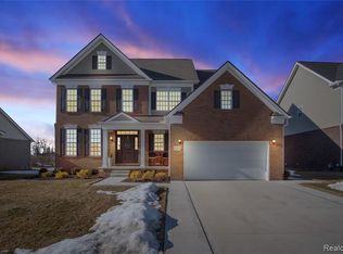 51214 Scarborough Rd #21, Canton, MI 48188