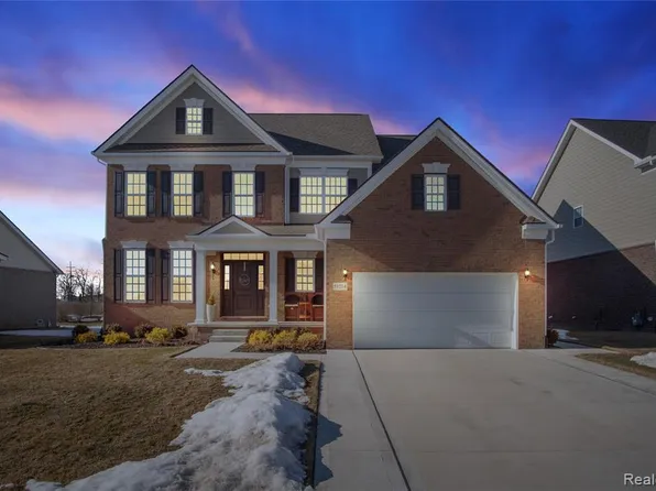 51214 Scarborough Rd #21, Canton, MI 48188