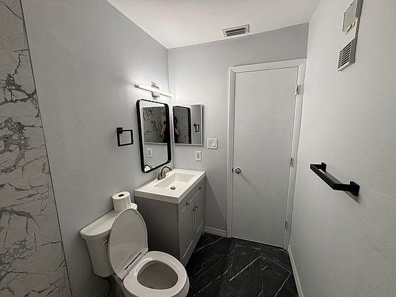 5th image of 1400 Gandy Blvd N Unit 1612