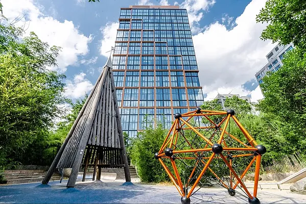 Rented by YouYork Management LLC | media 45