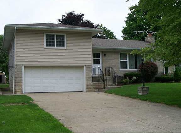 2nd image of 111 Millcreek Dr