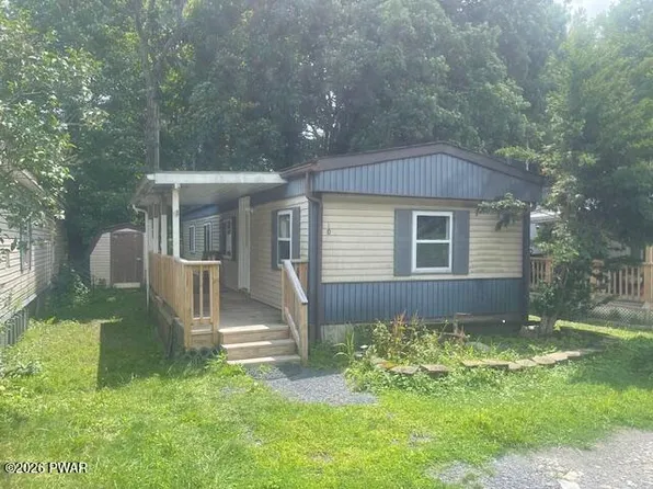 106 Crawford Park Rd, Milford, PA 18337