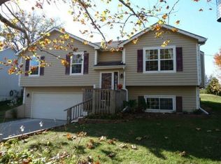 911 Pine St, Eudora, KS 66025